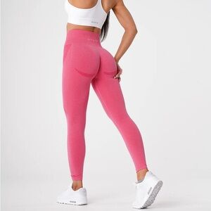 NVGTN Contour Seamless Leggings Hot Pink - Small (S)